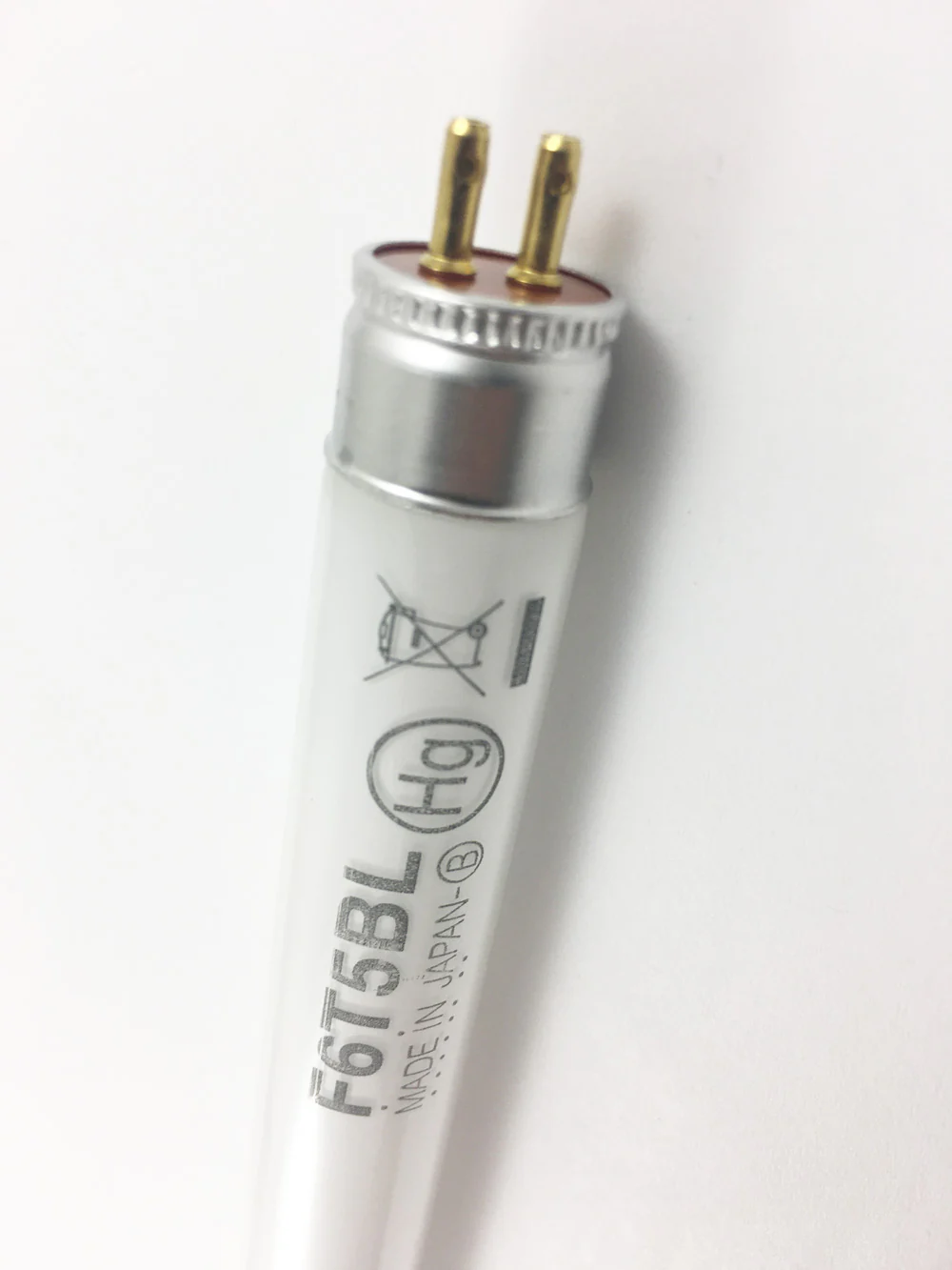 USHIO F6T5BL 6.0W UV Blacklight Fluorescent Lamp